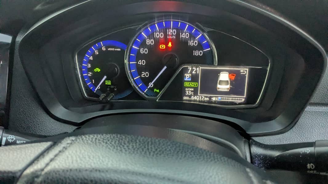 Toyota Corolla Axio Hybrid 1.5 2018 [ URGENT SALE ] 2