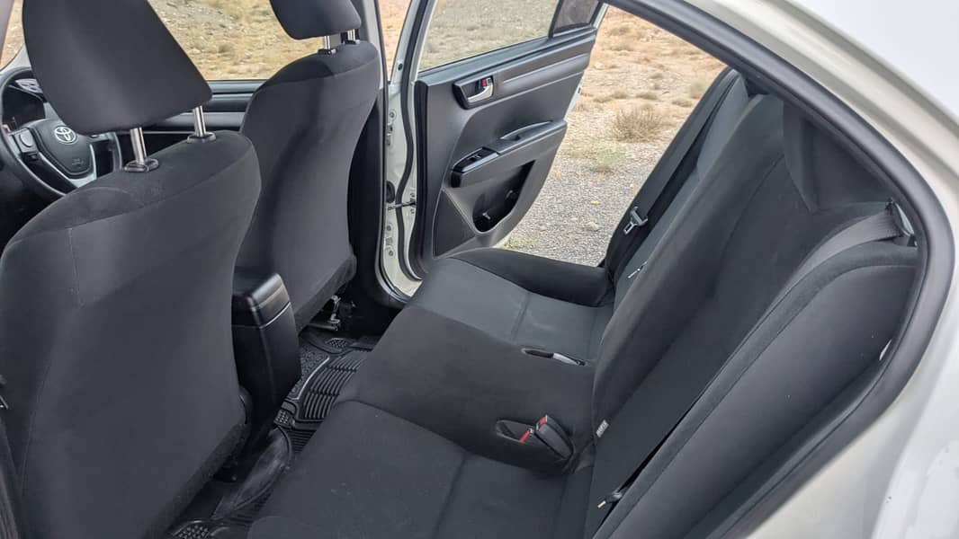 Toyota Corolla Axio Hybrid 1.5 2018 [ URGENT SALE ] 7