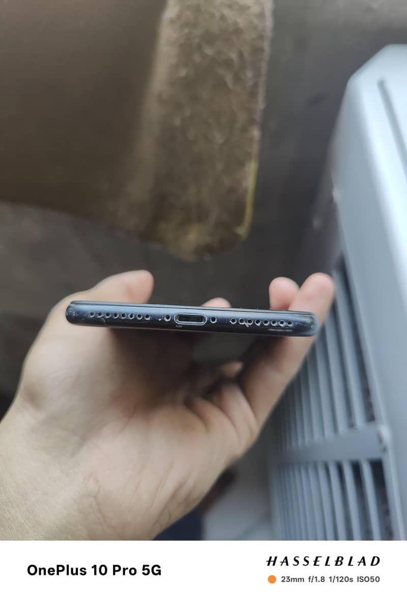Apple iPhone 7 Plus 3