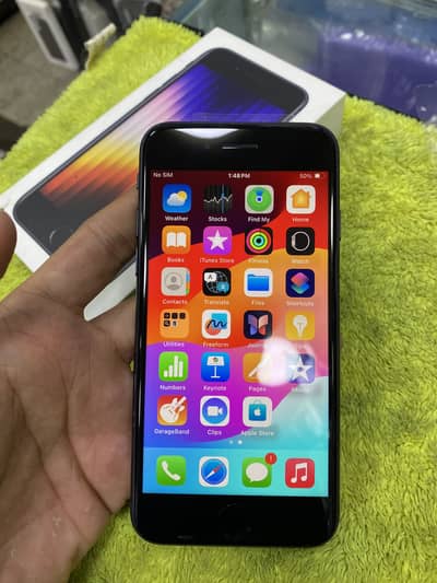 Apple iPhone SE