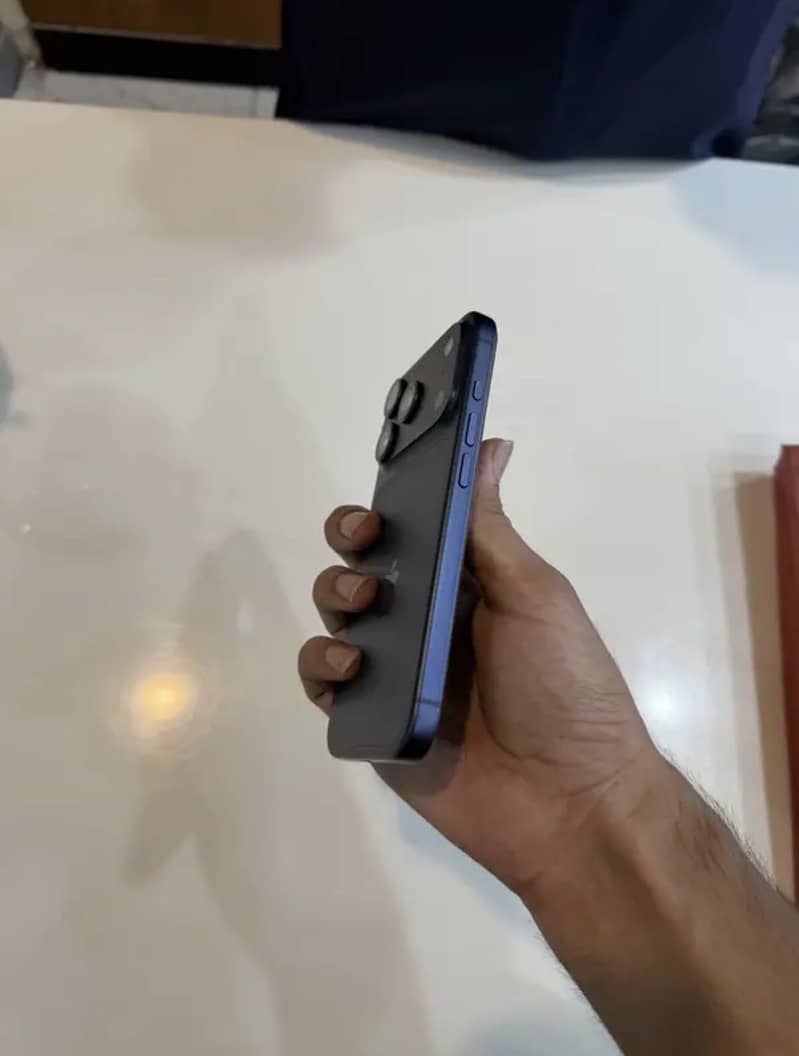 Apple iPhone 17 Pro 3