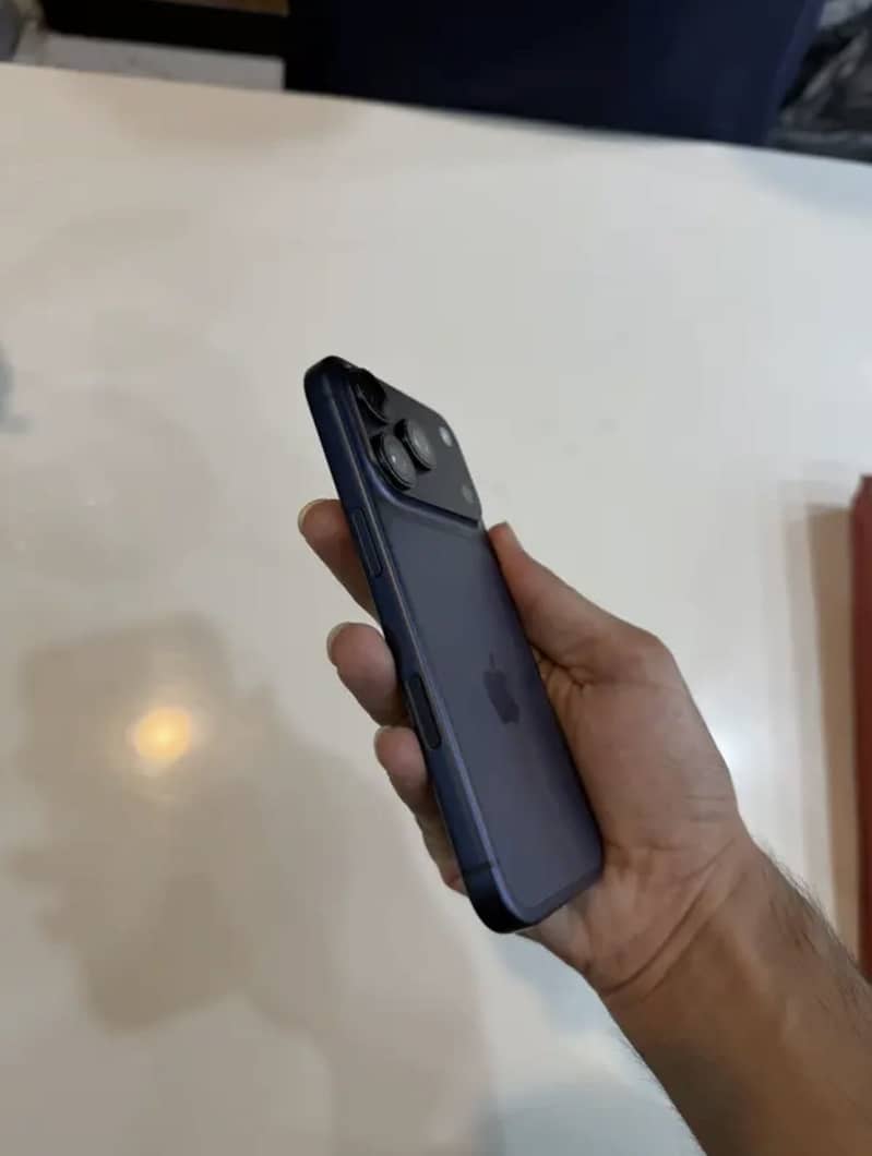 Apple iPhone 17 Pro 5