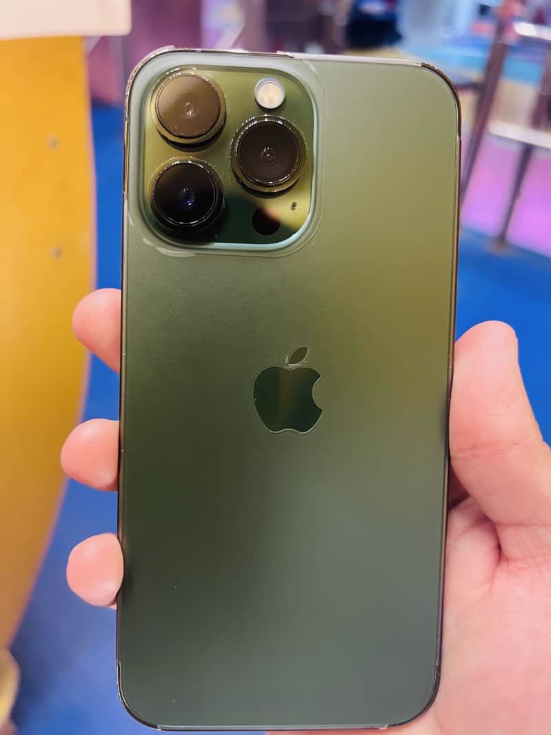 Apple iPhone 13 Pro 0