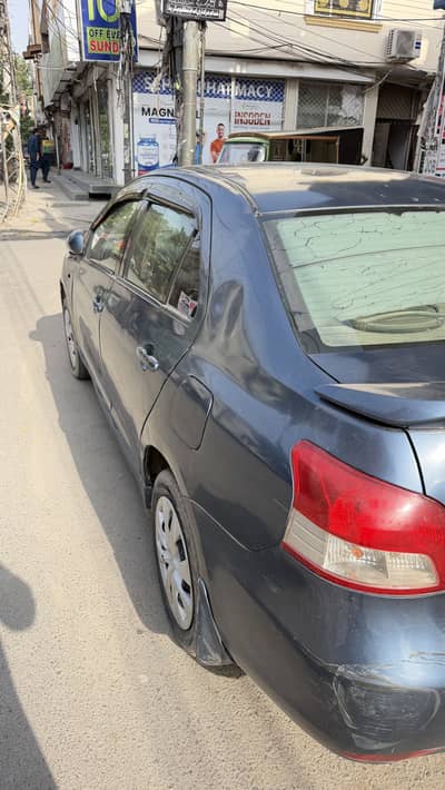 Toyota Belta 2005