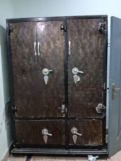 Almari for sale