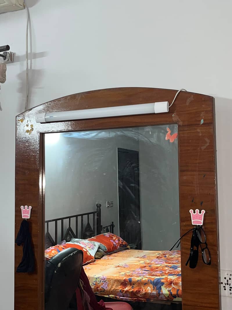 dressing table 1