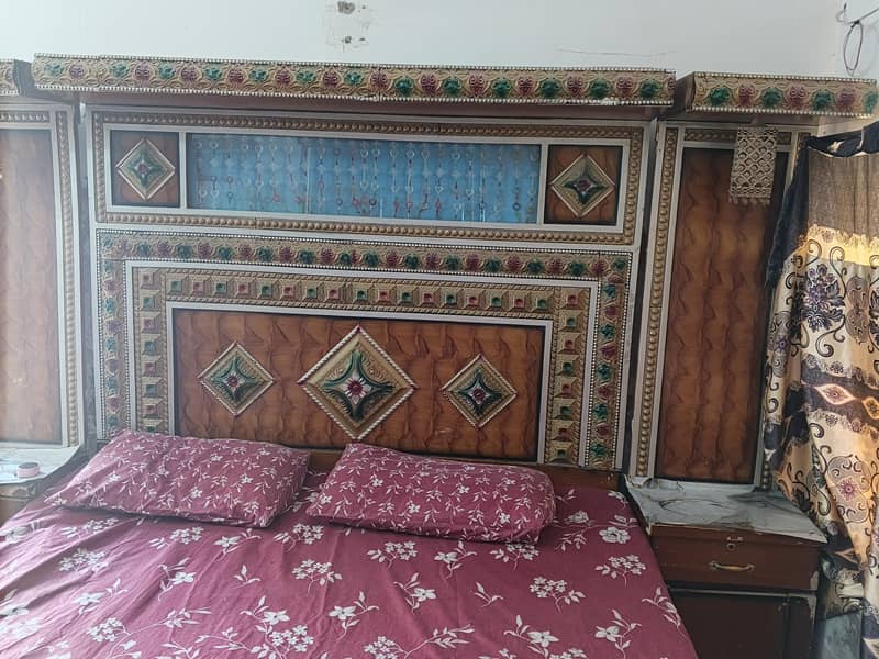 double bed 2 side table 1 dressing 5