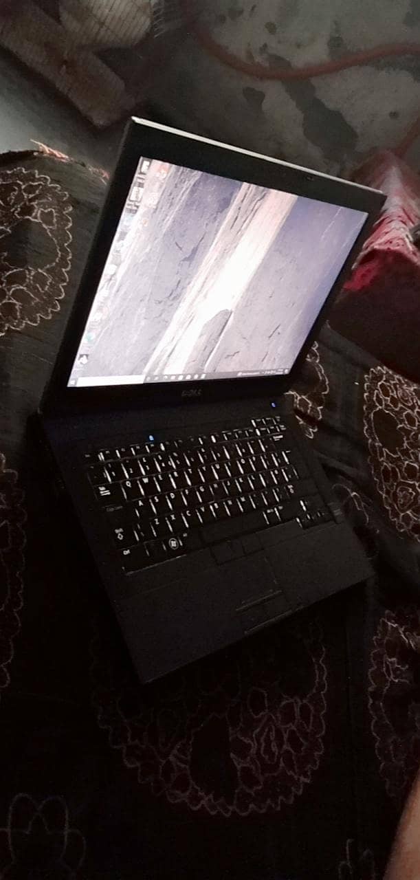 dell laptop 1