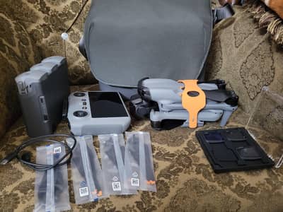 Dji air 3 (Brand new) (Zero cycles) (Fly more combo)