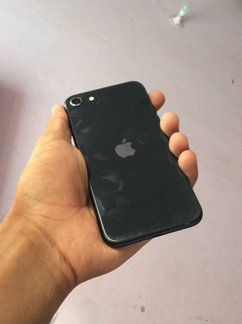iPhone SE 2nd generation 0