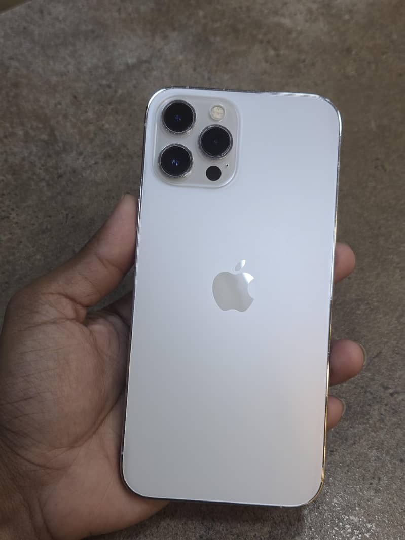 Apple iPhone 12promax 1