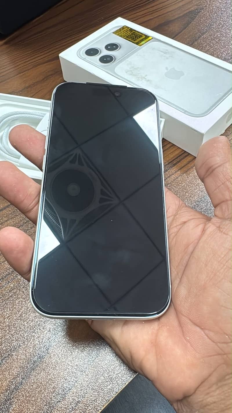 Apple iPhone 17 Pro 4