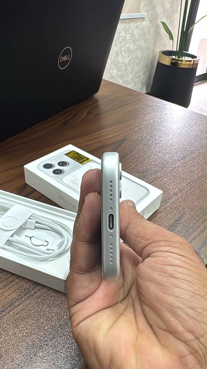 Apple iPhone 17 Pro 5