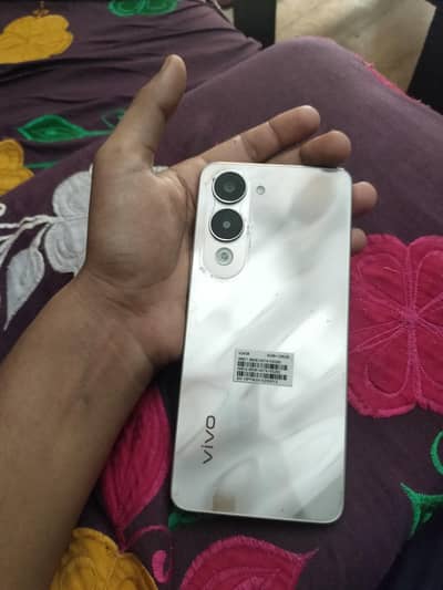 Vivo Y04