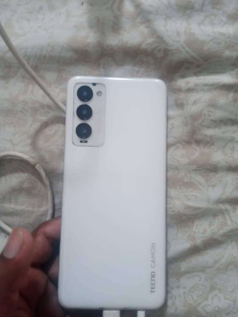 Tecno CAMON 18T 1