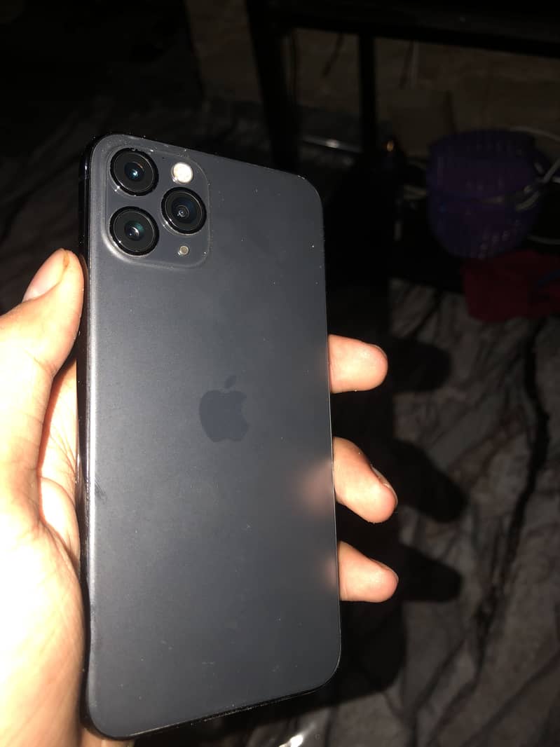 Apple iPhone 11 Pro 0