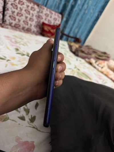 OPPO F11 Pro pop camera
