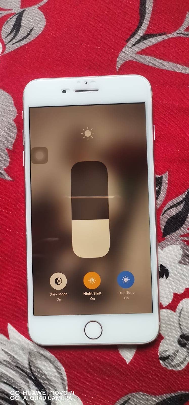 Apple iPhone 8 Plus 2
