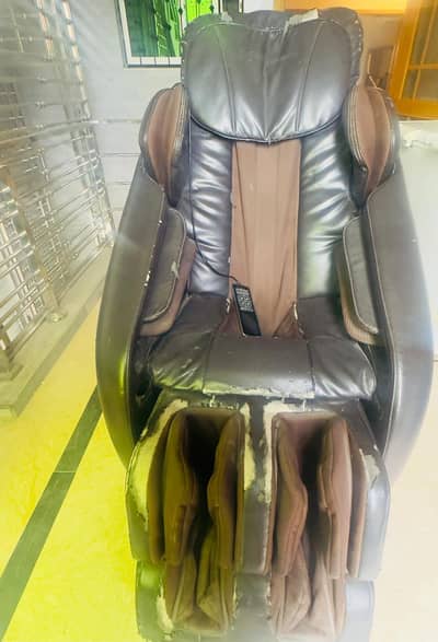 Full Body Massage Chair | jc buckman | Premium Recliner | 165,000