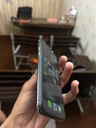 Apple iPhone X 0