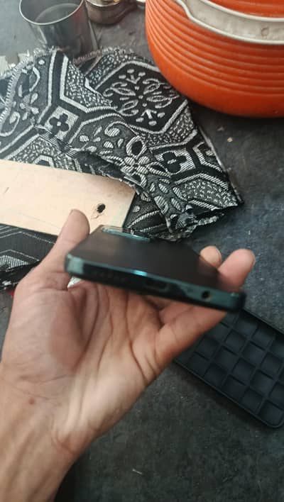 Vivo Y28