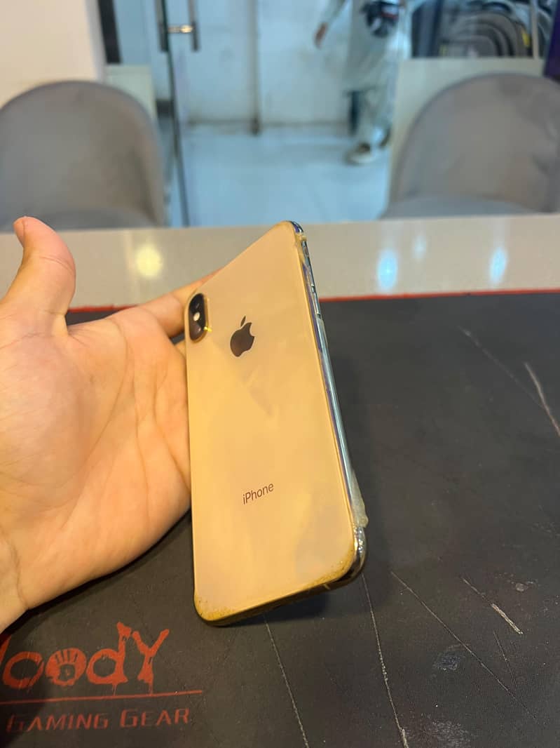 Apple iPhone XS 3