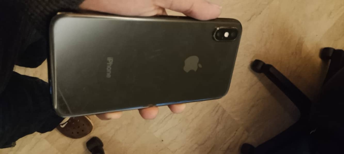 Apple iPhone X 1