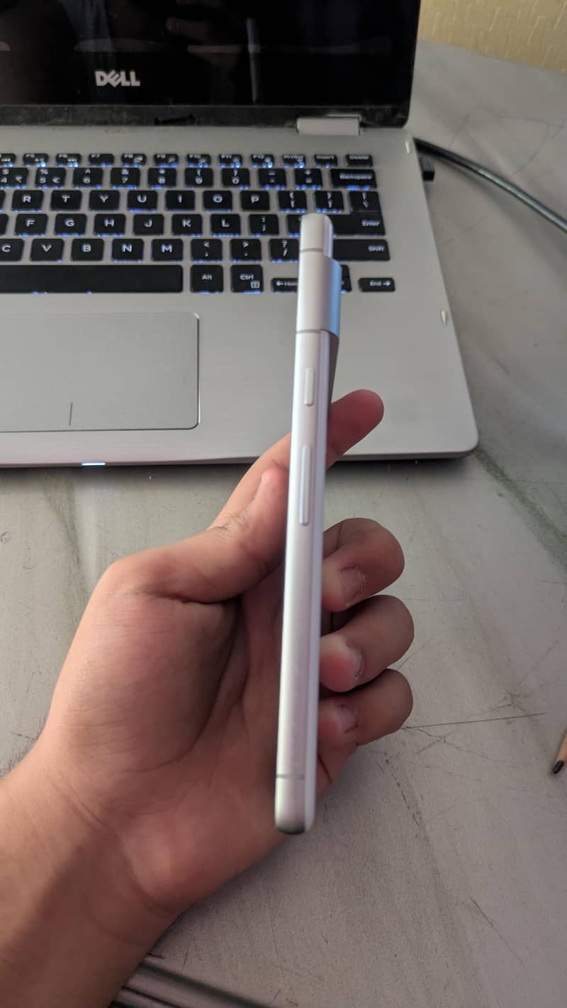 Google Pixel 7 4
