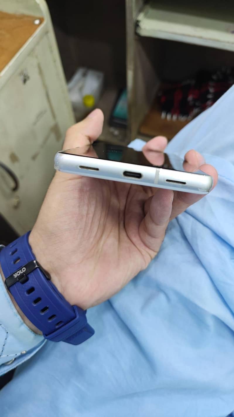 GOOGLE PIXEL 7A 4