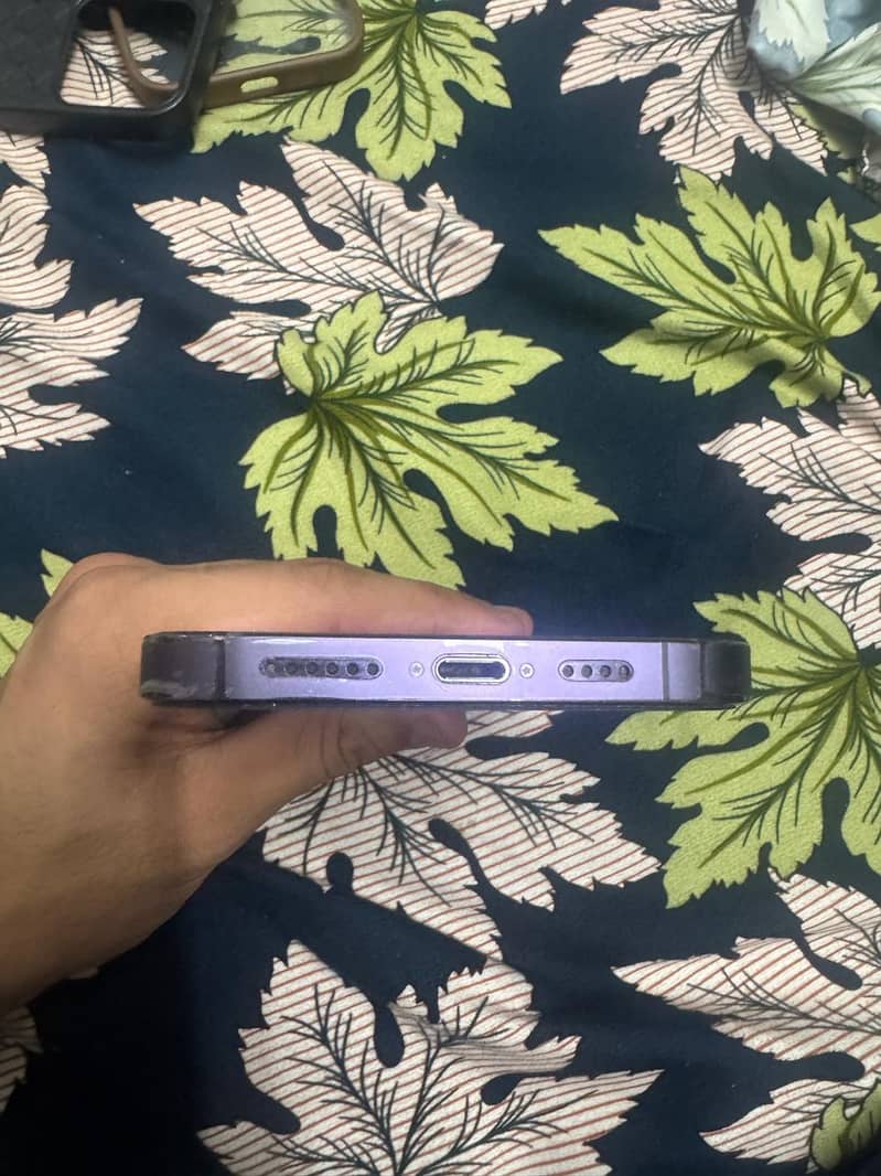 Apple iPhone 14 Pro Max 2