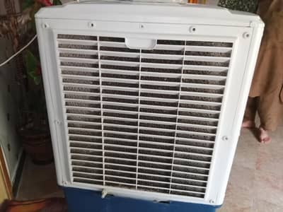new condition 1 month use cooler