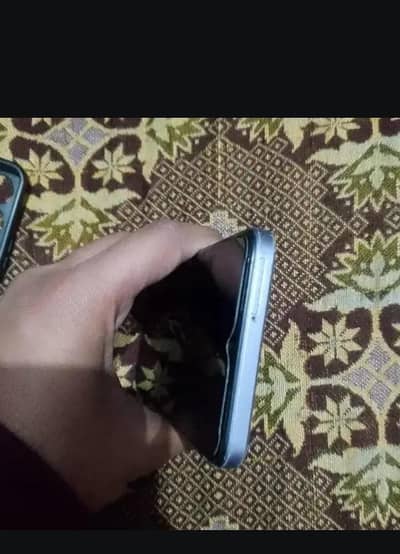 Vivo Y17s