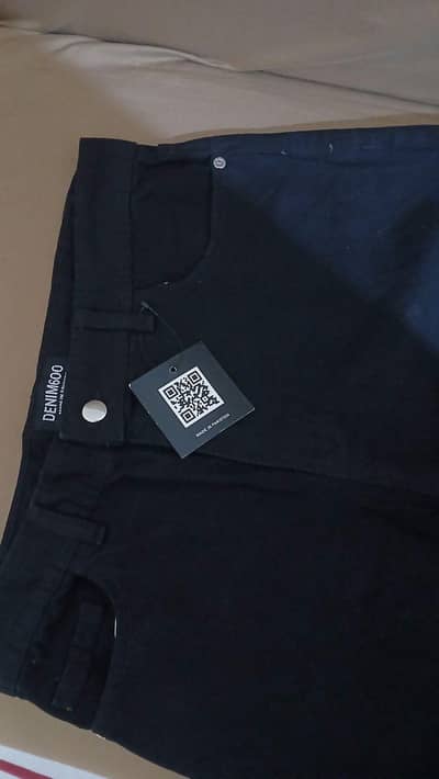 BRAND NEW | UN-USED | BLACK JEANS