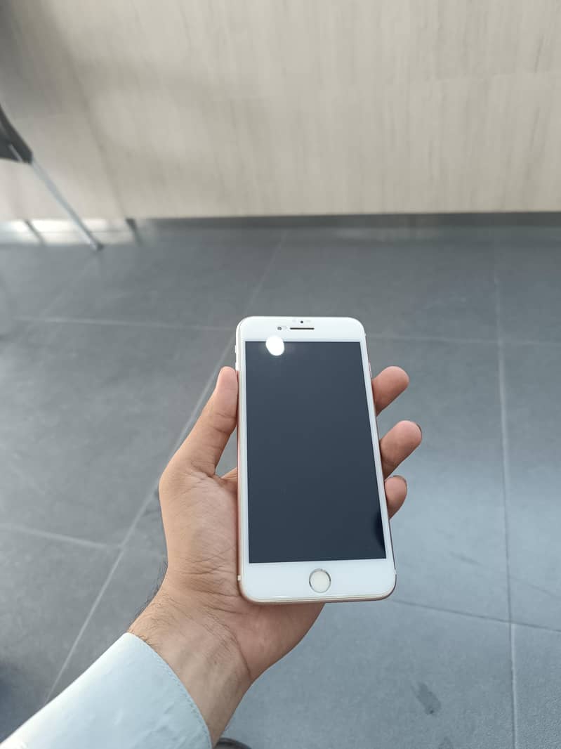Apple iPhone 7 Plus 1