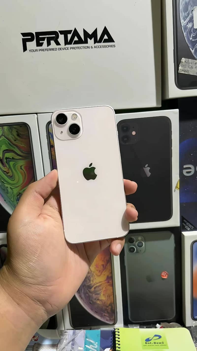 Apple iPhone 13 0