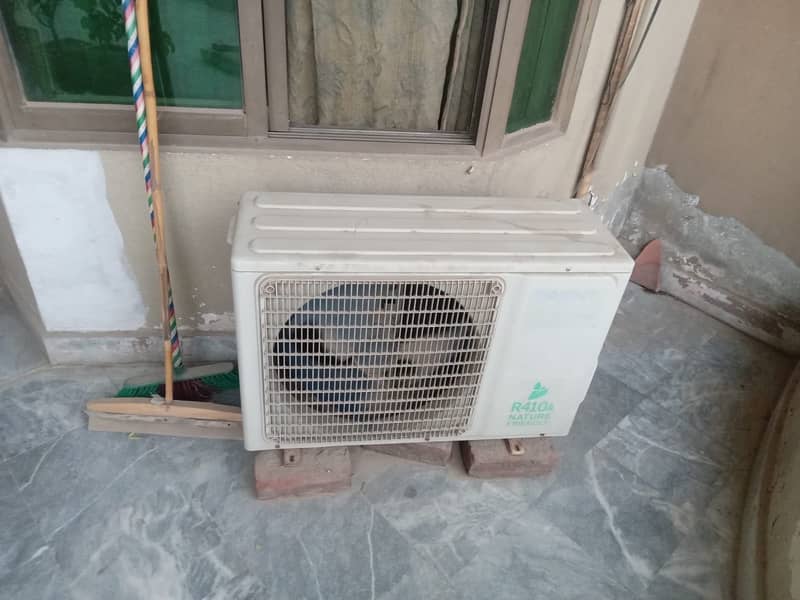 Orient split air conditioner 0