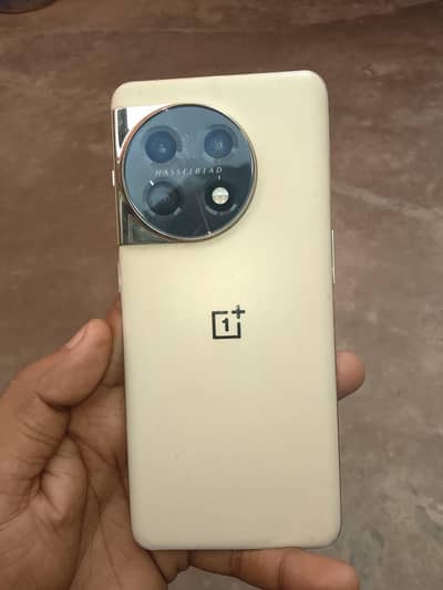One Plus 11 16/512