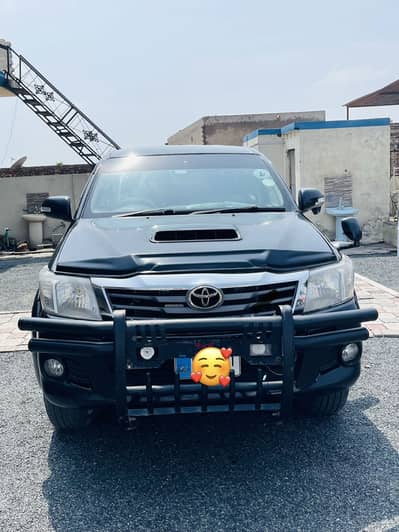 Toyota Hilux Vigo Thailand 3’0 2007 Model Reg 2011 – Neat & Clean