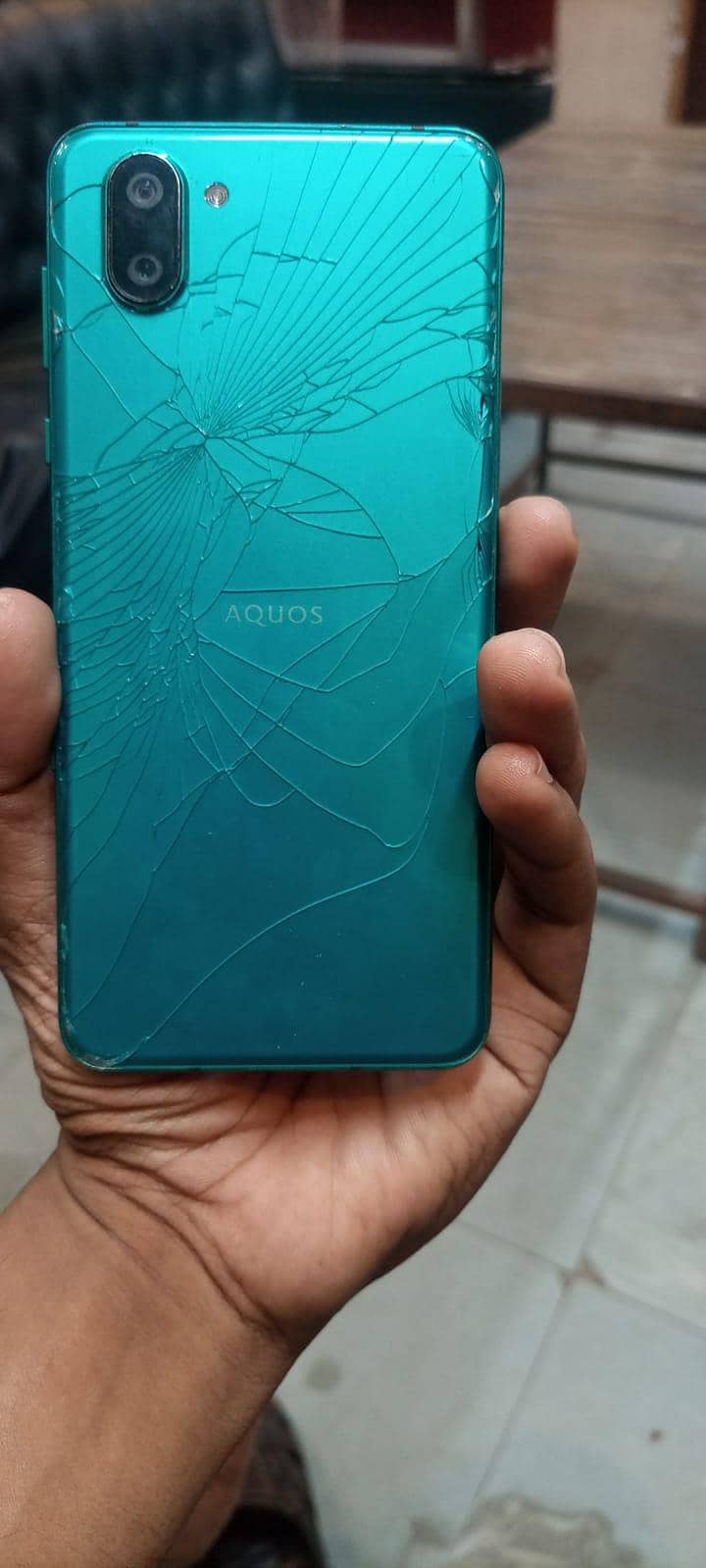 Sharp Aquos R3 1