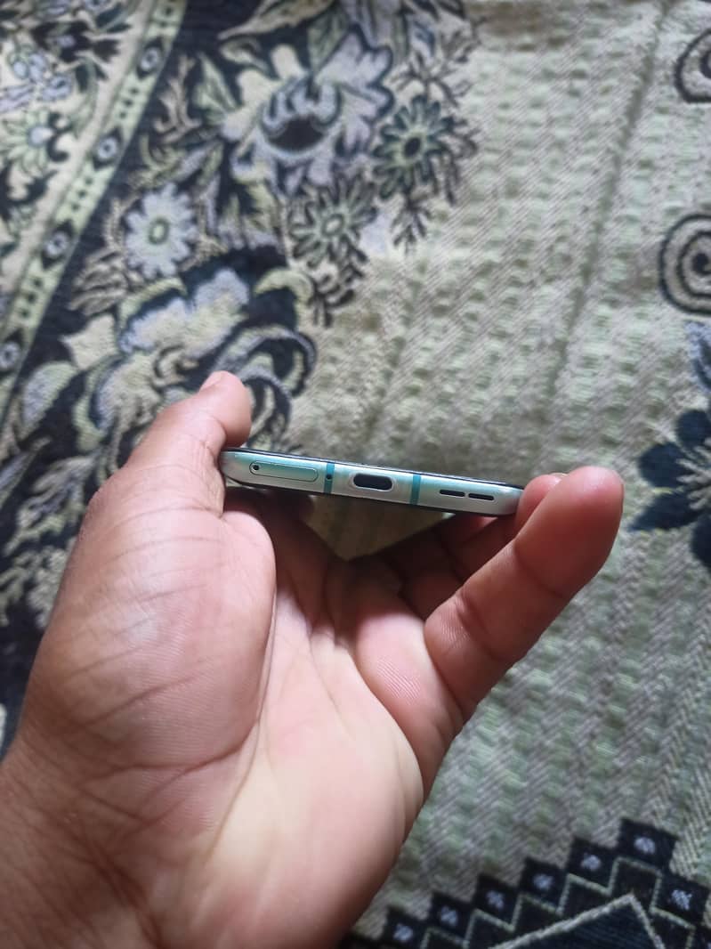 One Plus 8T 3