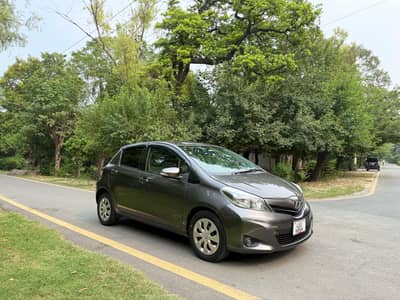 Toyota Vitz 2013/16 Just like New Condition