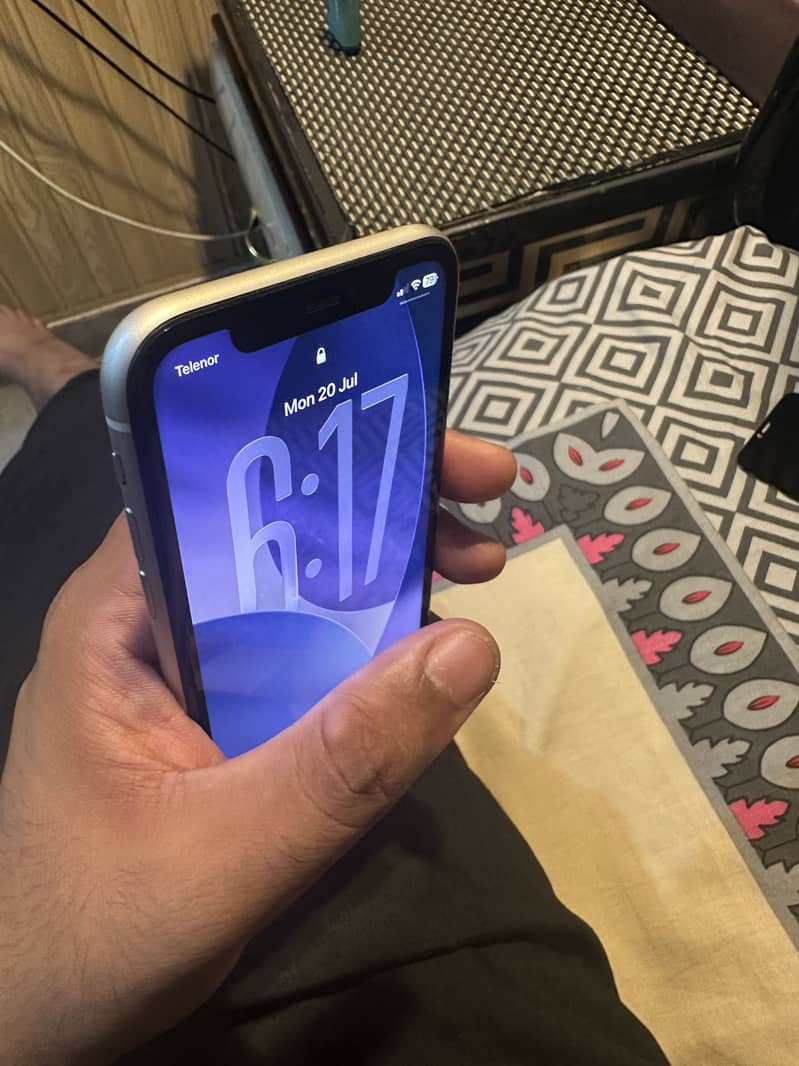 Apple iPhone 11 1