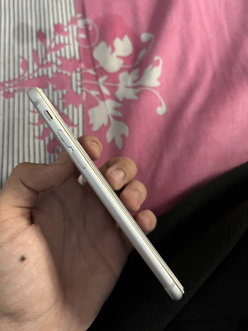 Apple iPhone 6S 2