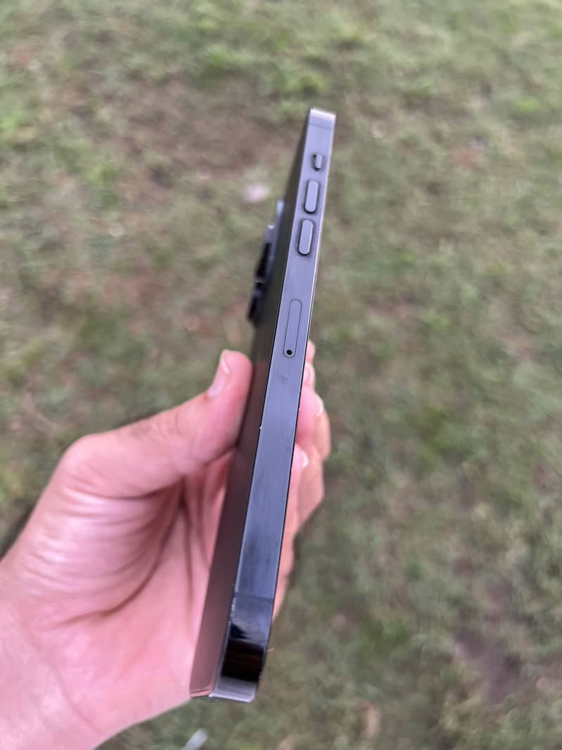 iPhone 14 Pro max 4