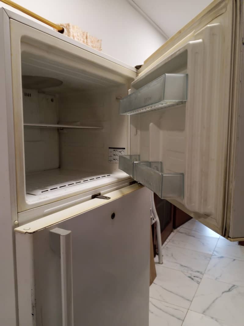 Refrigerator 3