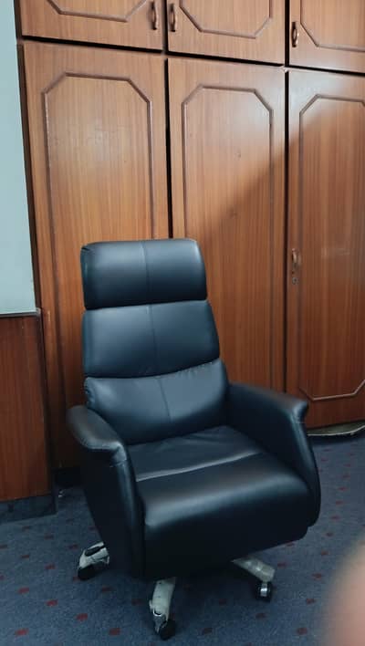BOSS CHAIR ECO001
