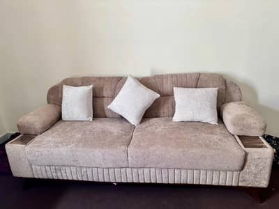 Sofa for sell 7 seater with centre table