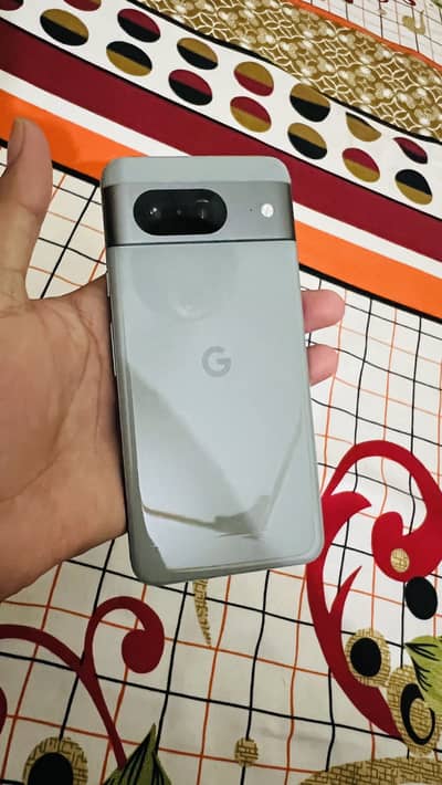 Google Pixel 8