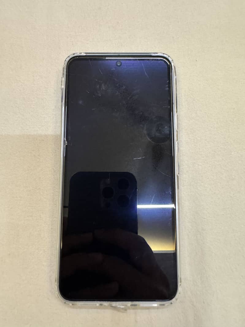 Google Pixel 8 4