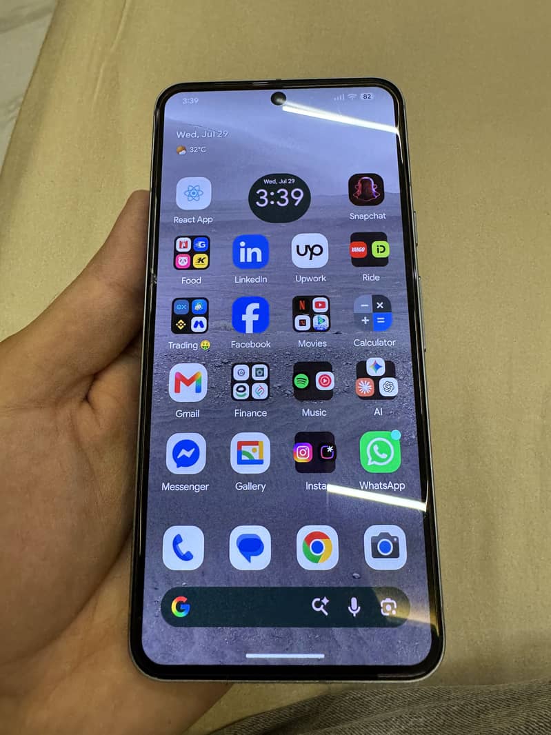 Google Pixel 8 5